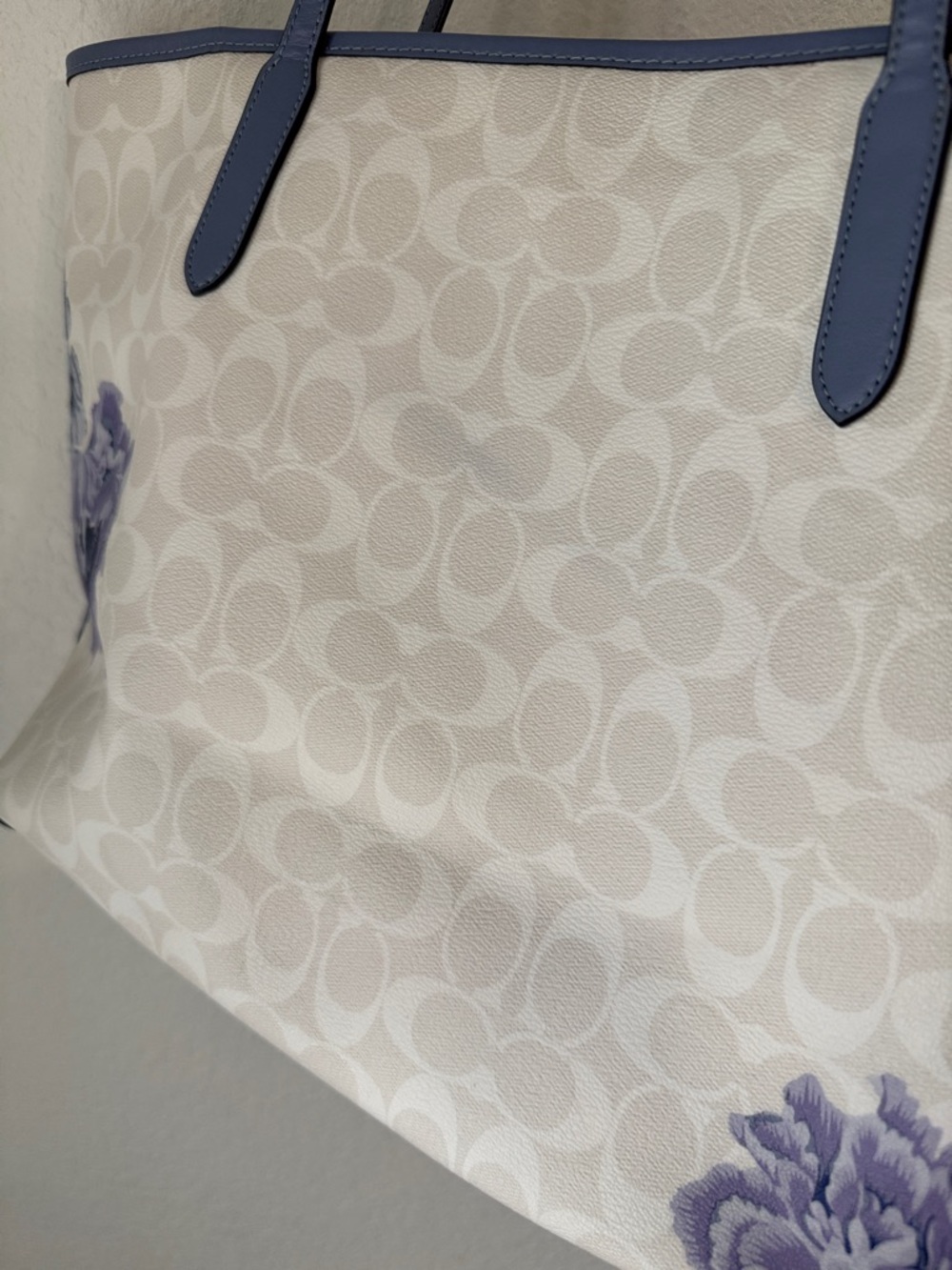🔥1 Day Sale!🔥 Coach x Kaffe Fassett Tote - Picture 7 of 11